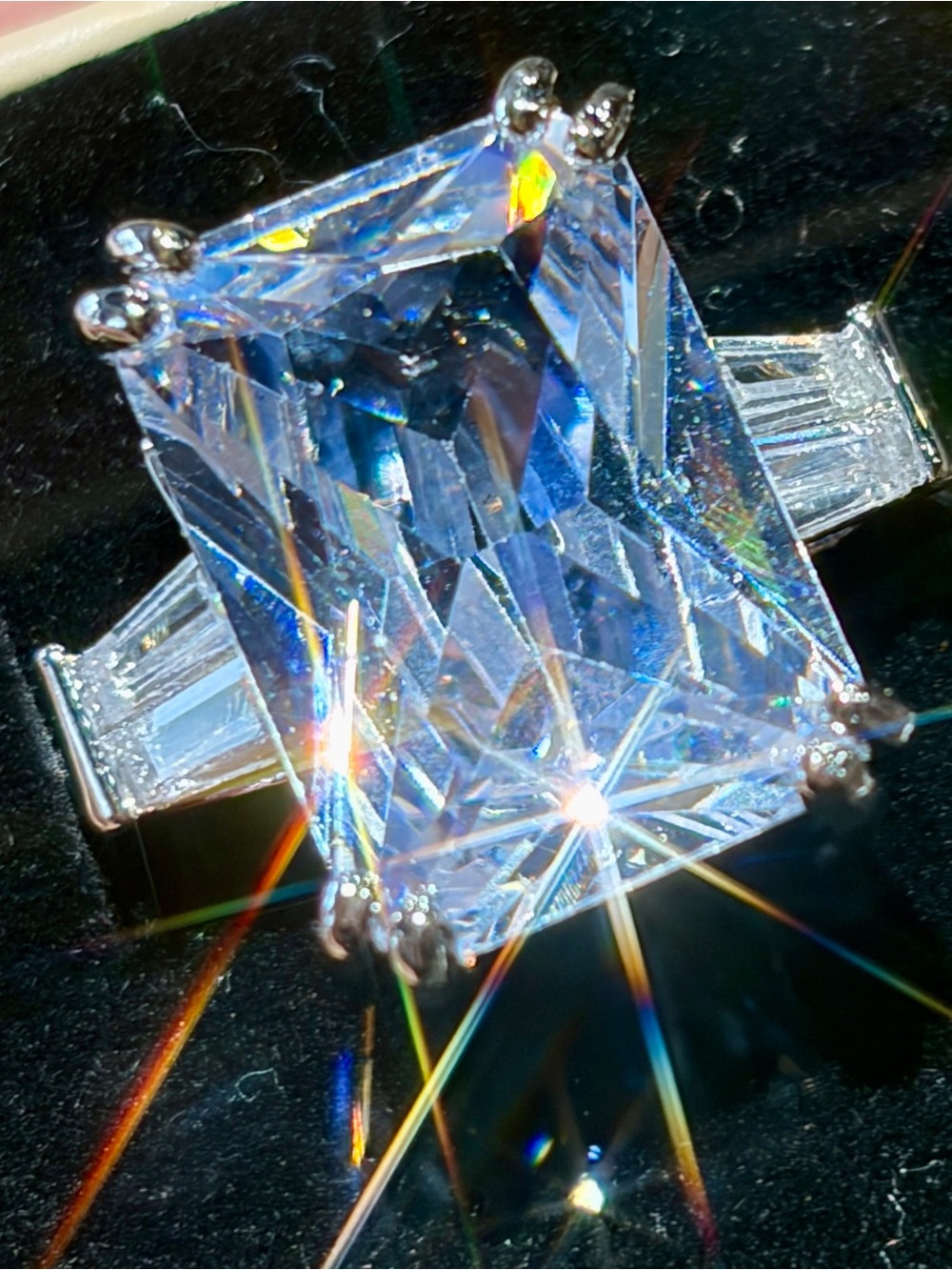 New 8ct Radiant Cut with Baguette accents CZ Silver Tone Bridal ring in 7